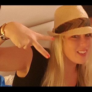 Meet your Posher, Jen